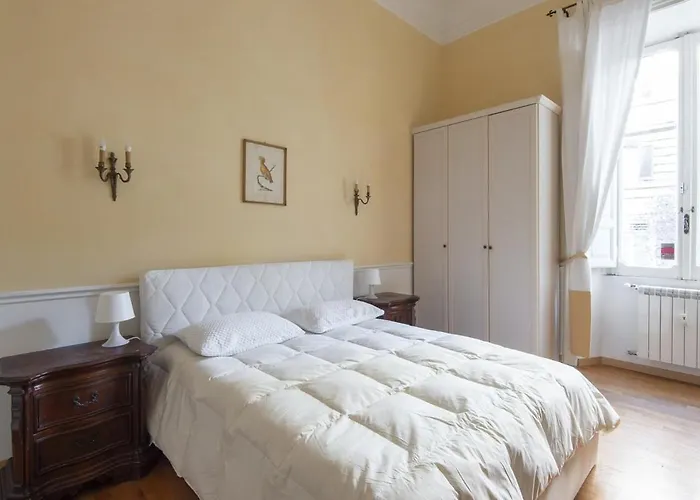 Vatican Luxury Three Bedroom Apartment Rom