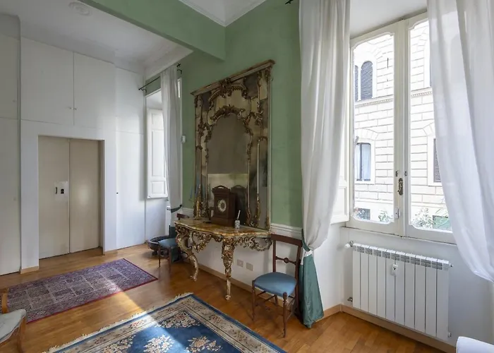 Apartment Vatican Luxury Three Bedroom *