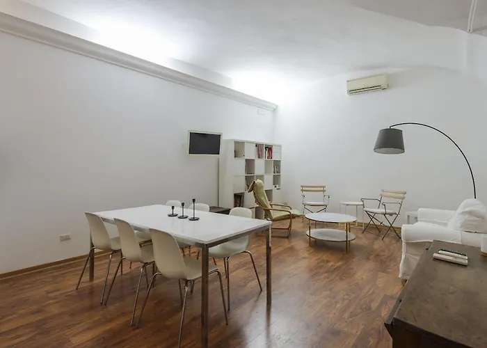 Apartment Vatican Luxury Three Bedroom *