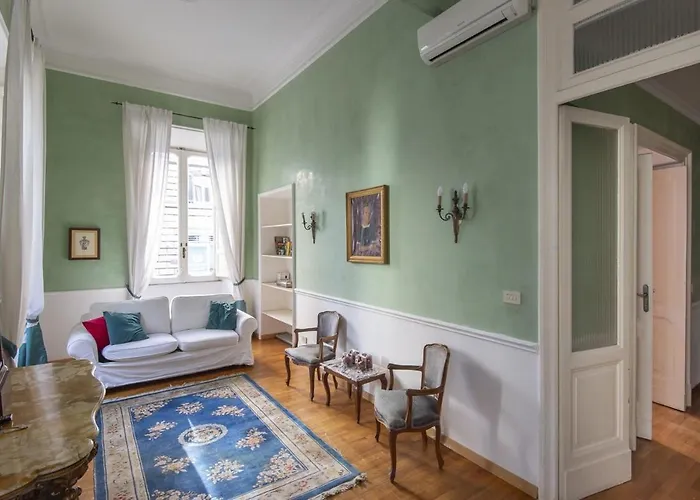 Vatican Luxury Three Bedroom * Rom